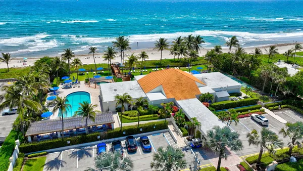 $800,000 | 3420 South Ocean Boulevard, Unit 5Z, Highland Beach, FL 33487