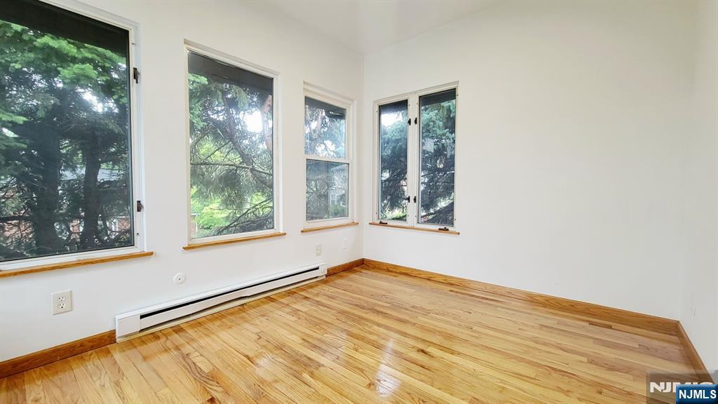 86 East Fort Lee Road, Unit 2 Teaneck, NJ 07666 - Photo 7 of 10
