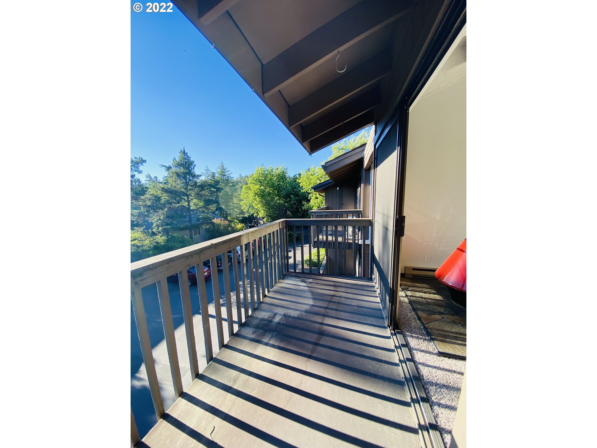 7524 Southwest Barnes Road, Unit C Portland, OR 97225 - Photo 11 of 17 Gallery Image 11