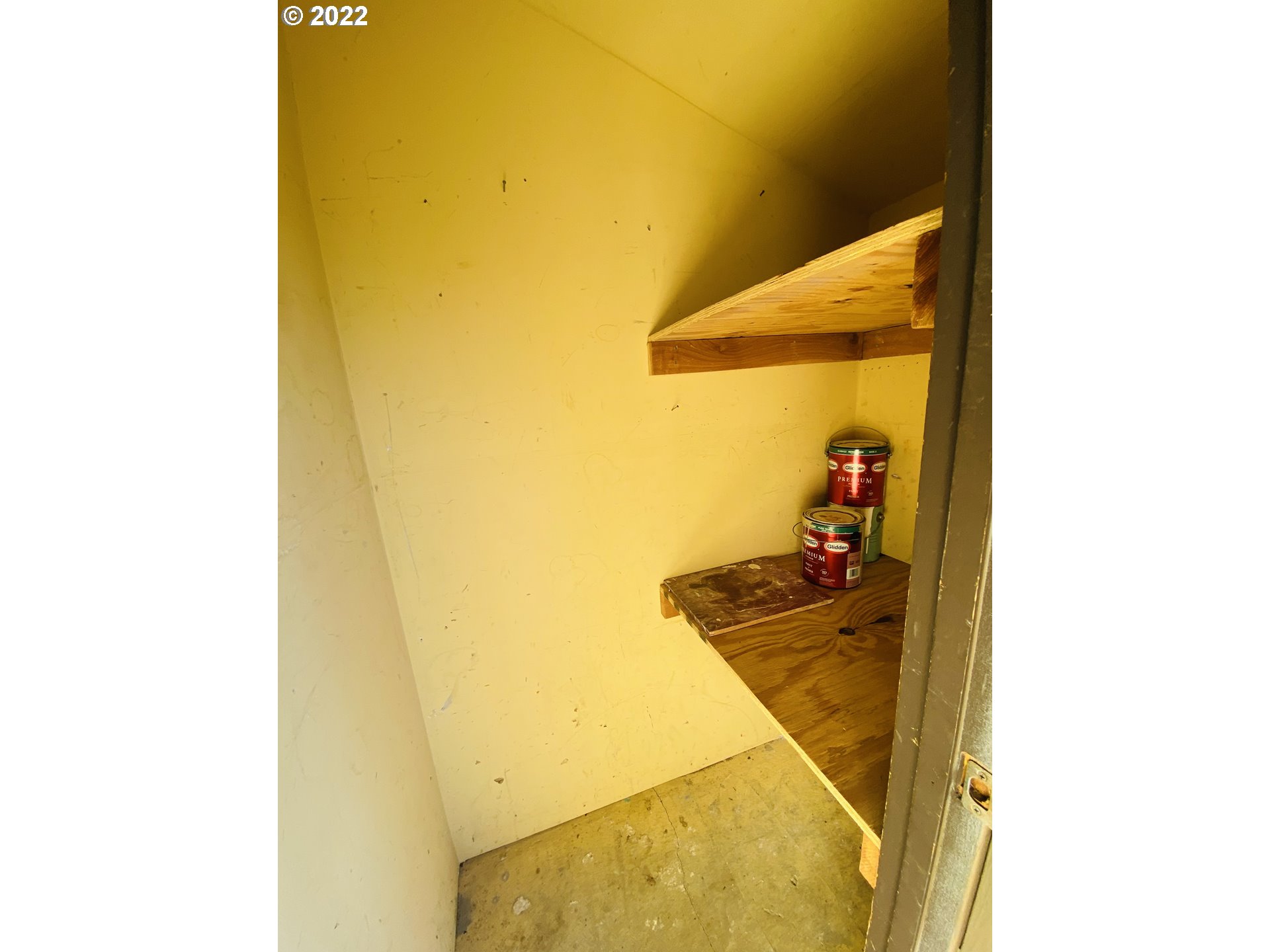7524 Southwest Barnes Road, Unit C Portland, OR 97225 - Photo 13 of 17 Gallery Image 13