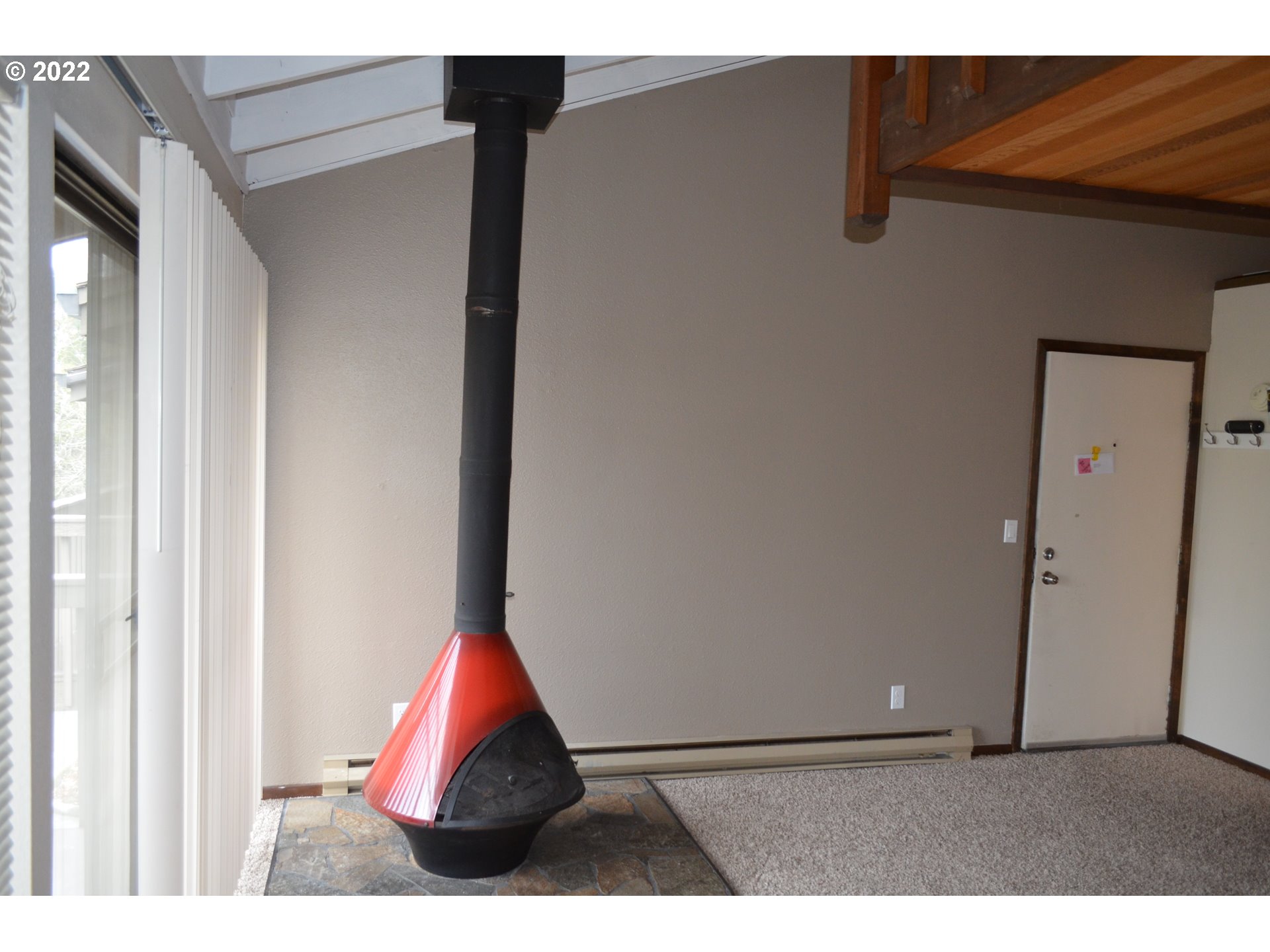7524 Southwest Barnes Road, Unit C Portland, OR 97225 - Photo 15 of 17 Gallery Image 15
