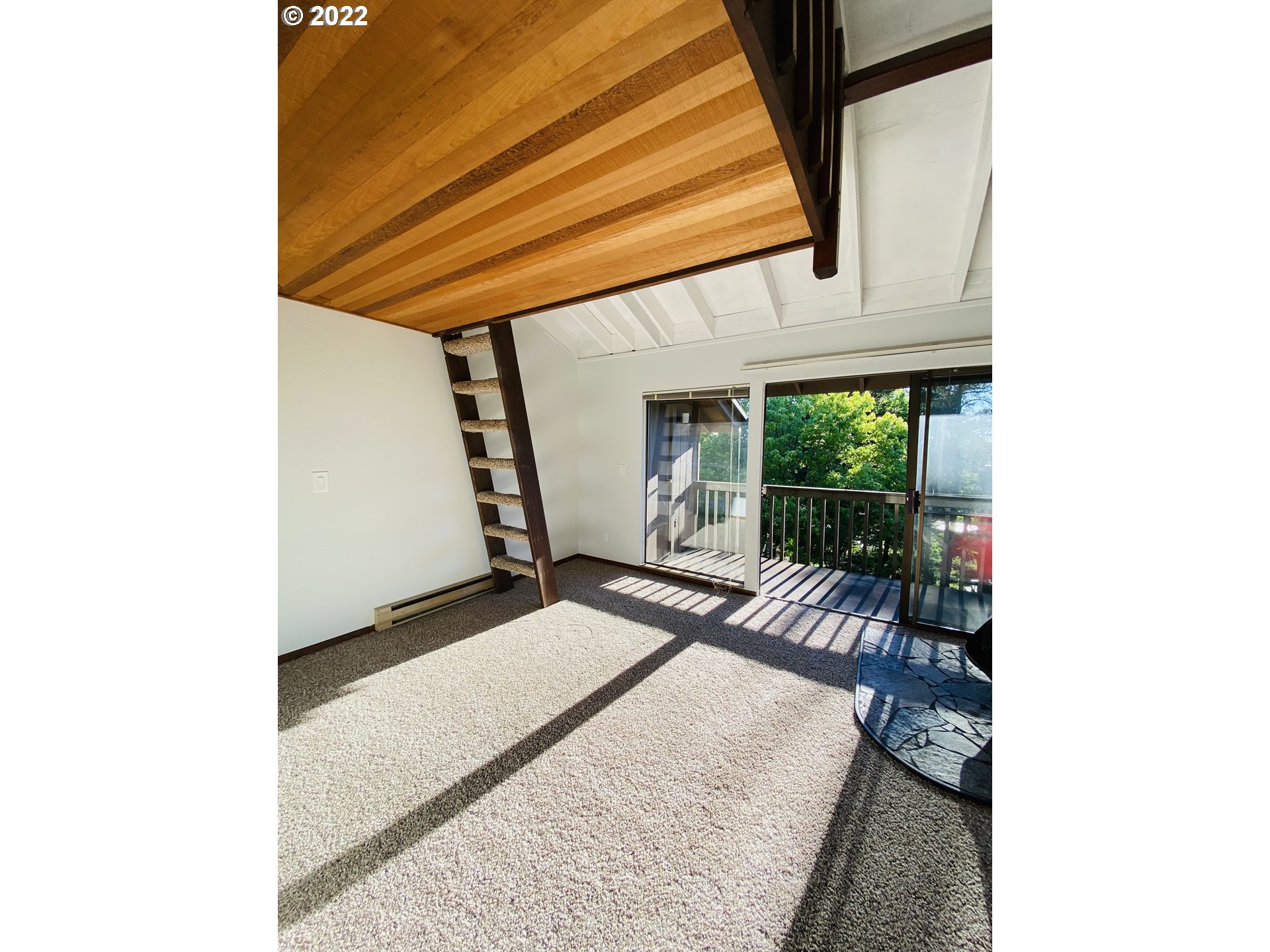 7524 Southwest Barnes Road, Unit C Portland, OR 97225 - Photo 10 of 17 Gallery Image 10