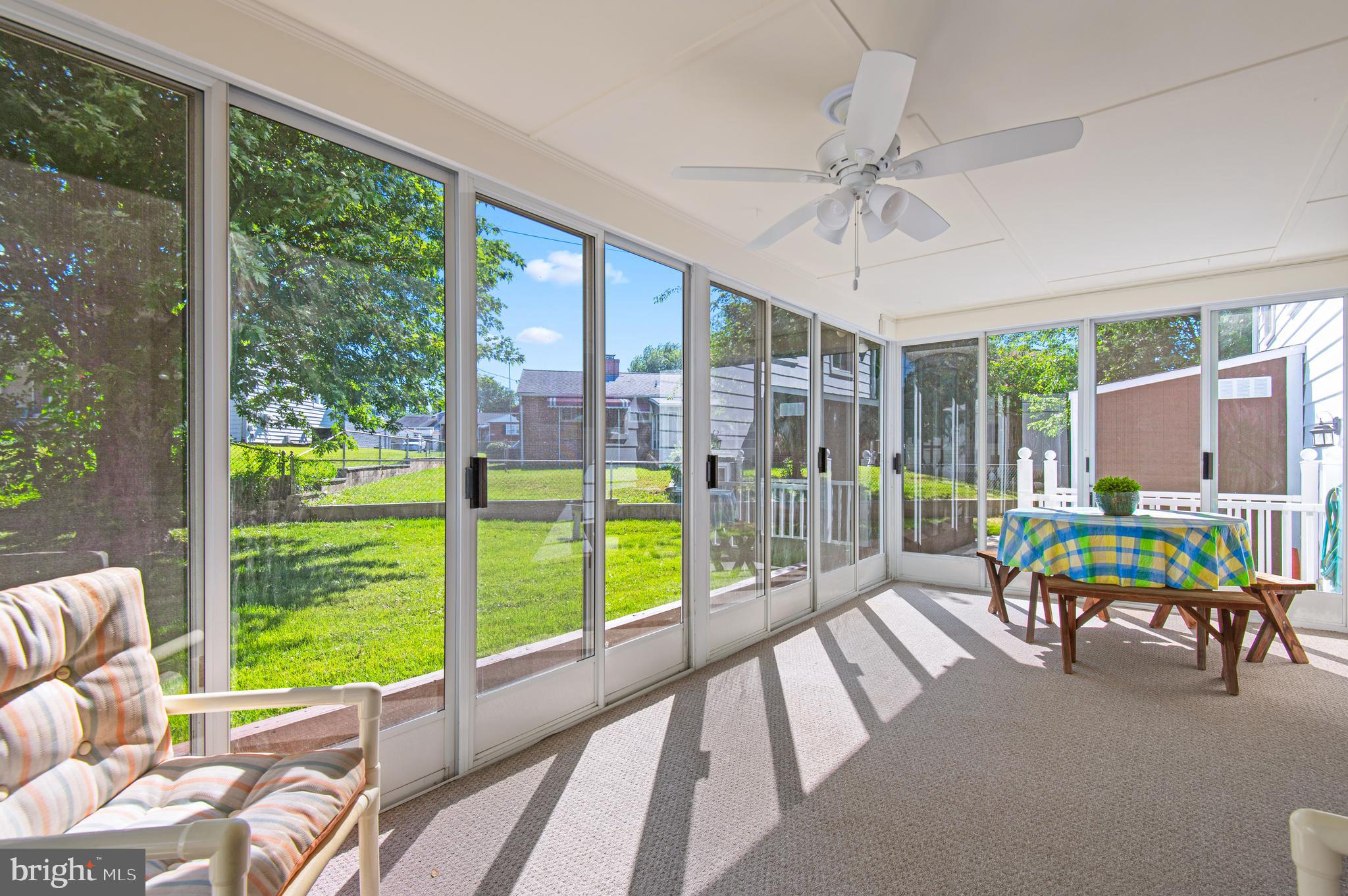 8403 Kings Ridge Road Parkville, MD 21234 - Photo 15 of 41 Huge, Screened Sunroom