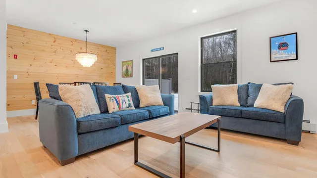 $765,000 | 11 Lodgepole Lane, Unit 11, Newry, ME 04261