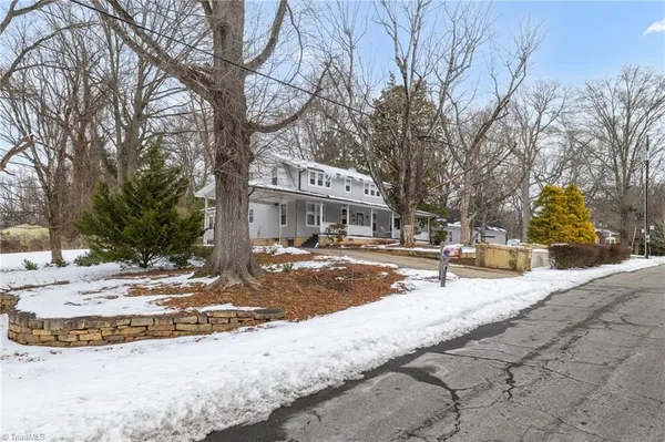 $319,900 | 1102 Courtland Avenue, Reidsville, NC 27320