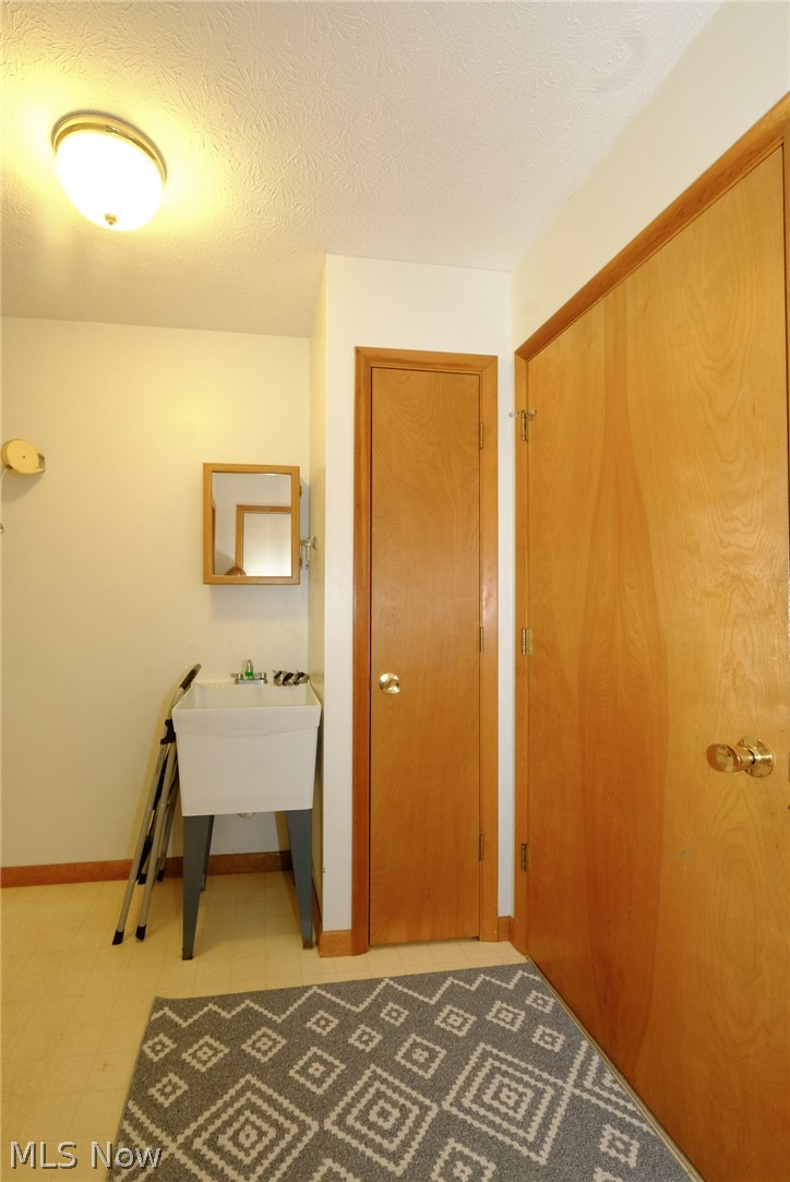 4250 Stoney Ridge Road Avon, OH 44011 - Photo 20 of 29