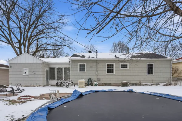 $167,500 | 3820 15th Street, Moline, IL 61265