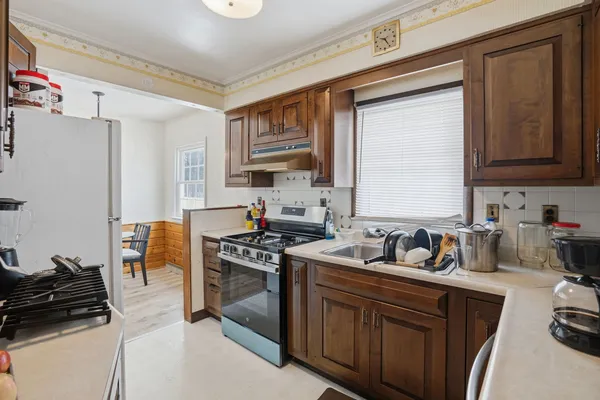 $167,500 | 3820 15th Street, Moline, IL 61265