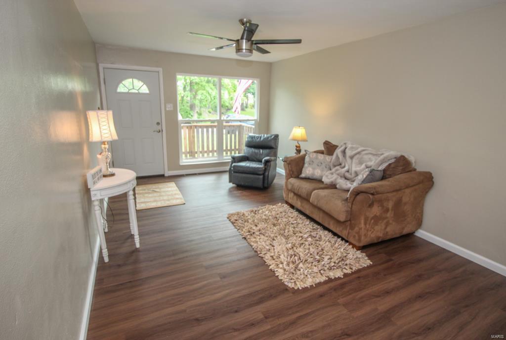 7142 Rabenberg Place St. Louis, MO 63143 - Photo 13 of 49 Gallery Image 13