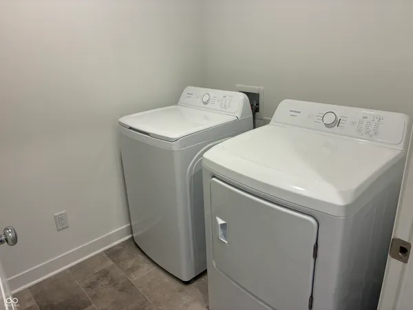 $2,500 | 2835 Woods Edge Drive, Greenwood, IN 46143