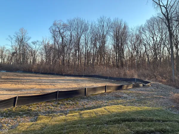 $2,500 | 2835 Woods Edge Drive, Greenwood, IN 46143