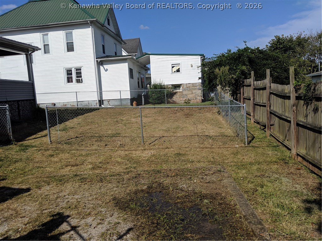 207 Spring Street Spencer, WV 25276 - Photo 5 of 12 Gallery Image 5
