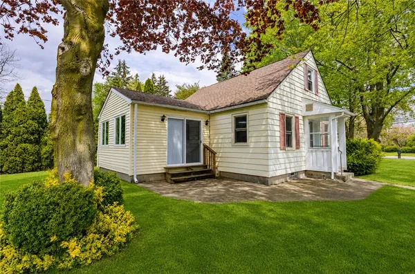 $199,900 | 617 Howard Road, Gates, NY 14624