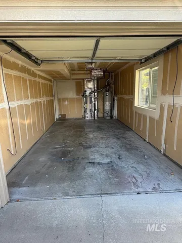 $1,750 | 4826 West Douglas Lane, Boise, ID 83706