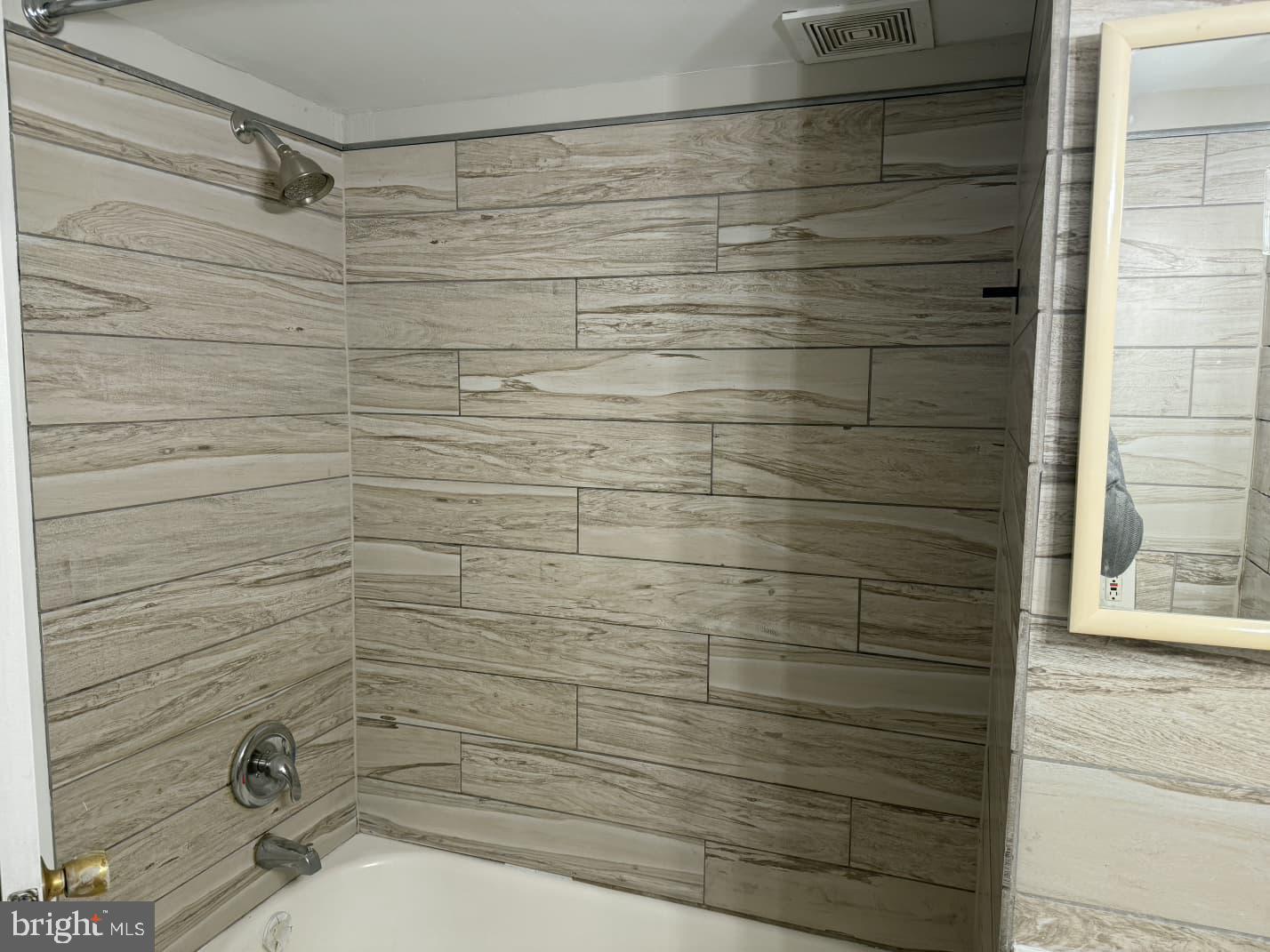 2630 Fort Farnsworth Road, Unit 148 Alexandria, VA 22303 - Photo 12 of 12 a bathroom with a shower