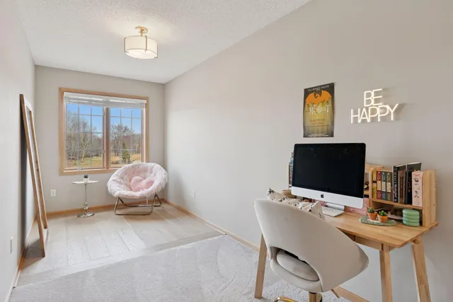 $925,000 | 7 Bayhill Road, Dellwood, MN 55110