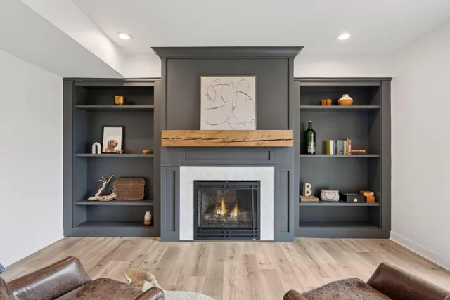 $925,000 | 7 Bayhill Road, Dellwood, MN 55110