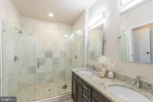 $899,000 | 15 N Street Northwest, Unit 2, Washington, DC 20001