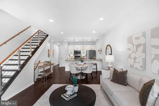 $899,000 | 15 N Street Northwest, Unit 2, Washington, DC 20001