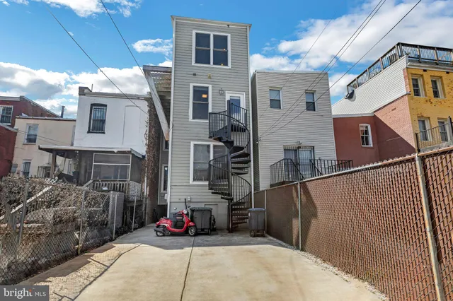 $899,000 | 15 N Street Northwest, Unit 2, Washington, DC 20001