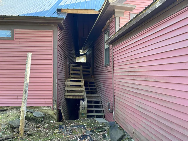 $149,000 | 5-17 Berry Hill Road, Sheffield, VT 05866