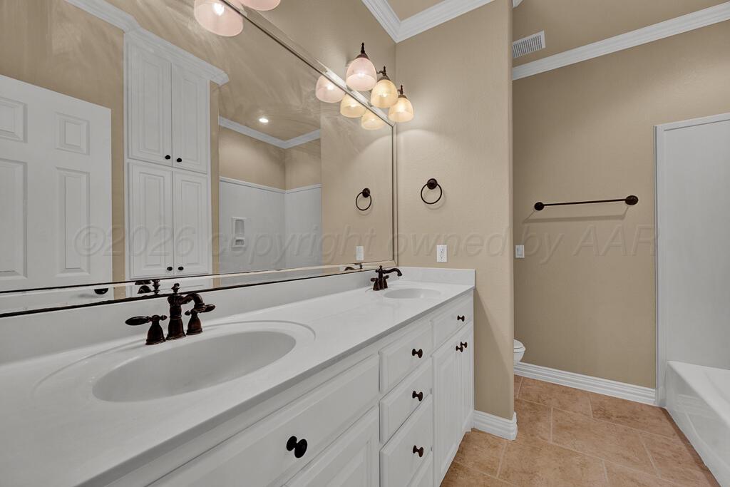 4805 Wesley Road Amarillo, TX 79119 - Photo 28 of 37 bathroom two