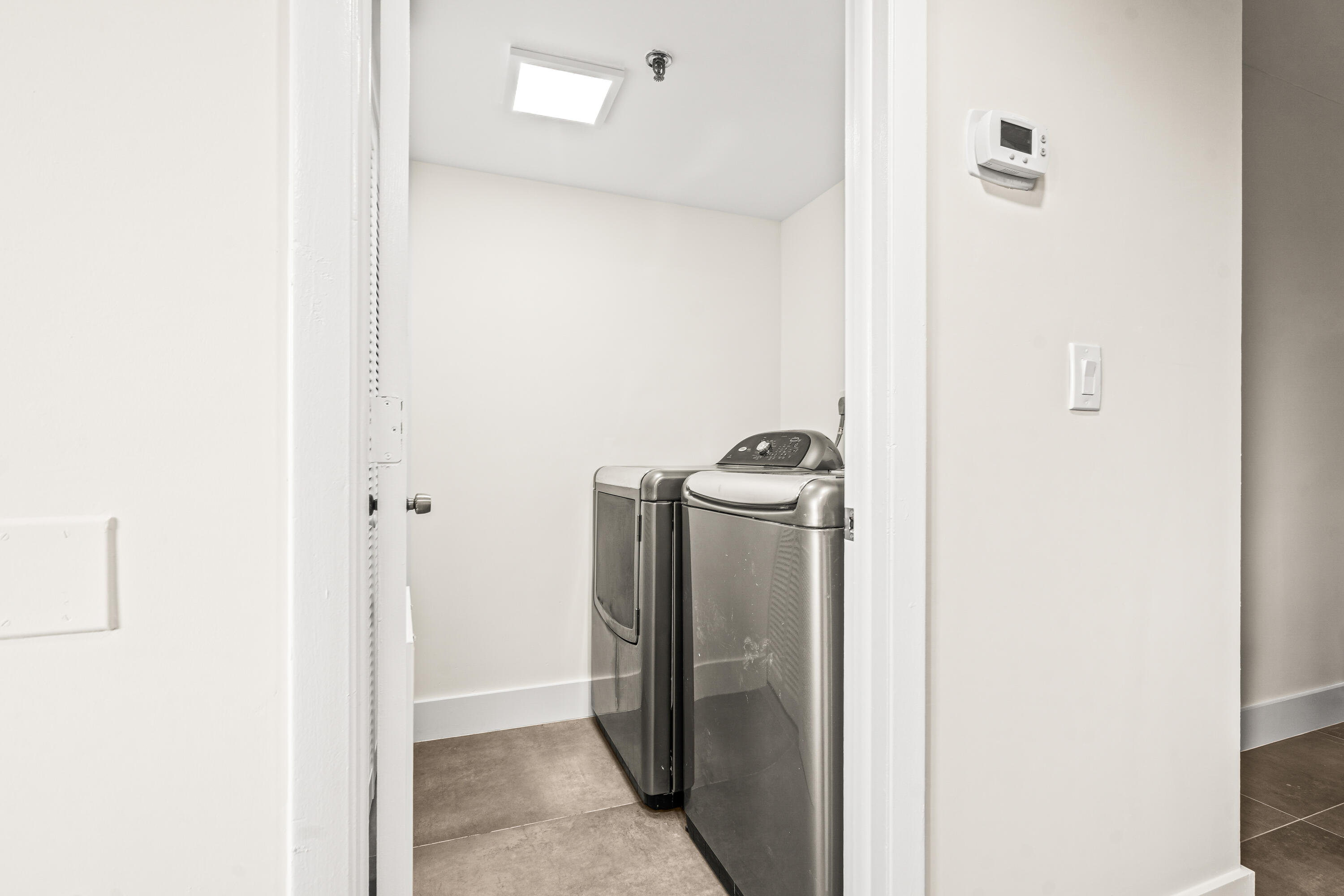 14425 Strathmore Lane, Unit 505 Delray Beach, FL 33446 - Photo 13 of 32 019-14425StrathmoreLane-DelrayBeach-FL-3