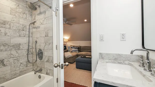 $19,000 | 12 North Delavan Avenue, Unit AUGUST 17TH LABOR DAY 2026, Margate City, NJ 08402