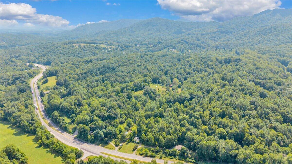 6624 Franklin Road Boones Mill, VA 24065 - Photo 49 of 57 49-DJI_20260707120512_0015_D