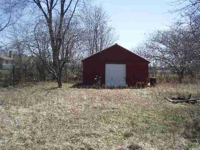 1880 Pug Road St. Clair, MI 48079 - Photo 18 of 19 20003093-17.JPG