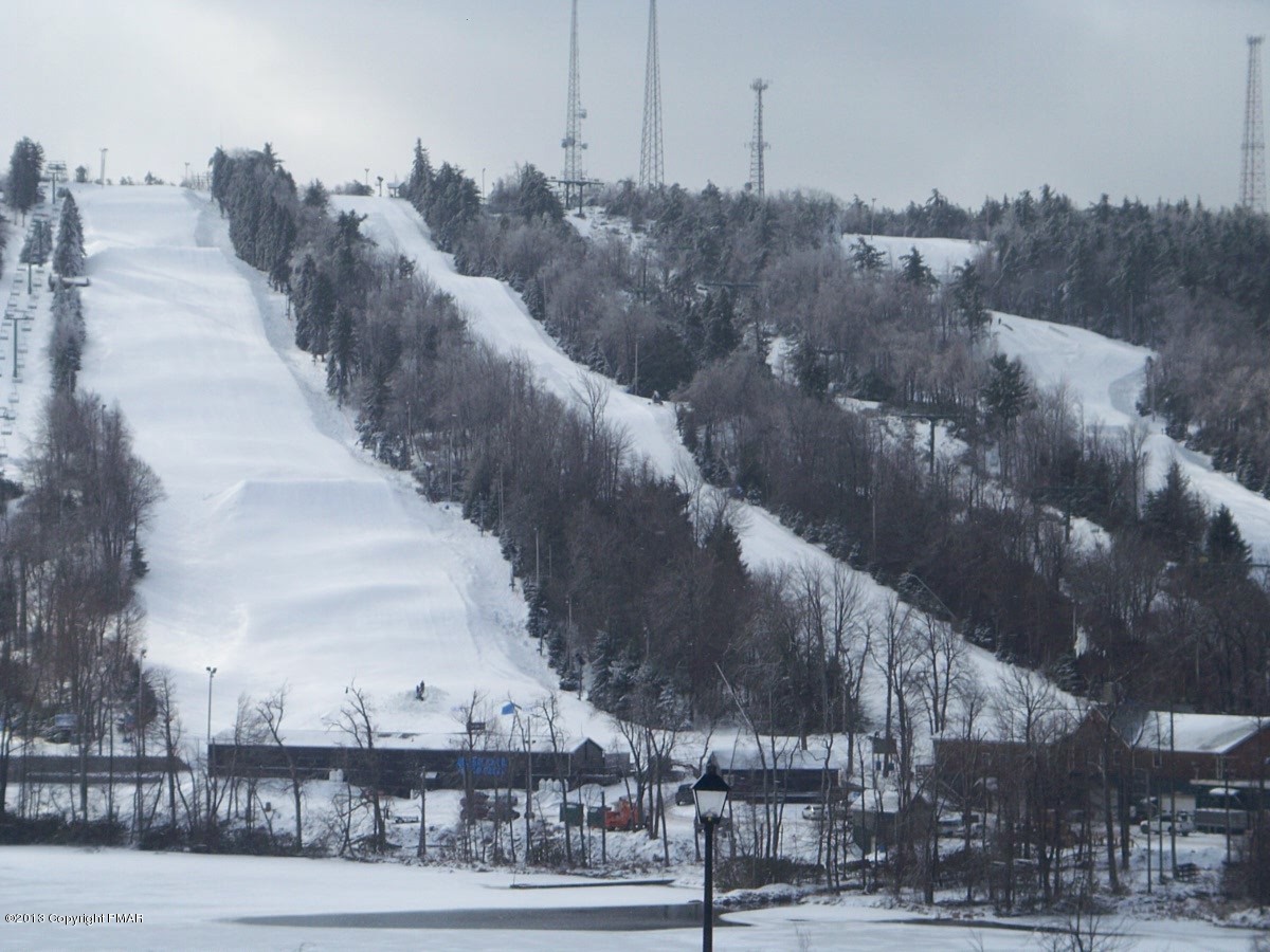 227 Schochs Mill Road Blakeslee, PA 18610 - Photo 21 of 27 Ski Slopes nearby