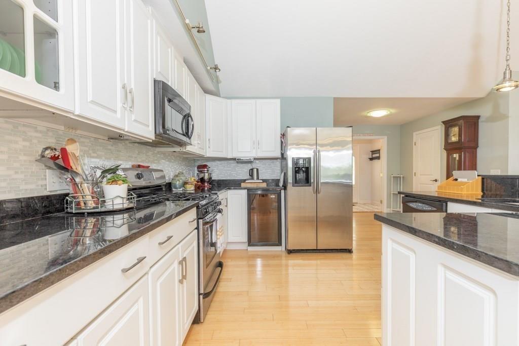 108 Farmersville Road Sandwich, MA 02563 - Photo 14 of 42 Gallery Image 14