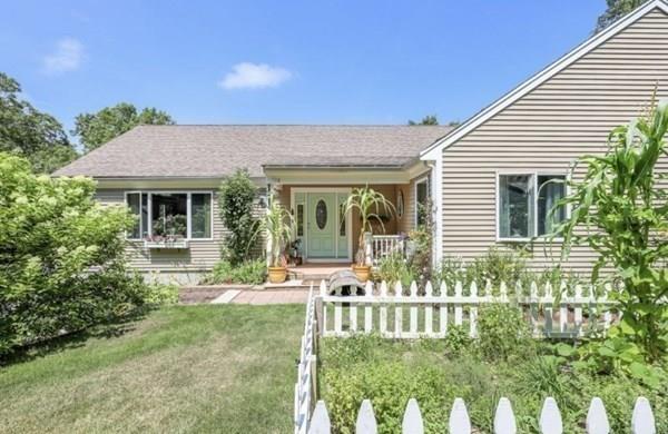 108 Farmersville Road Sandwich, MA 02563 - Photo 9 of 42 Gallery Image 9
