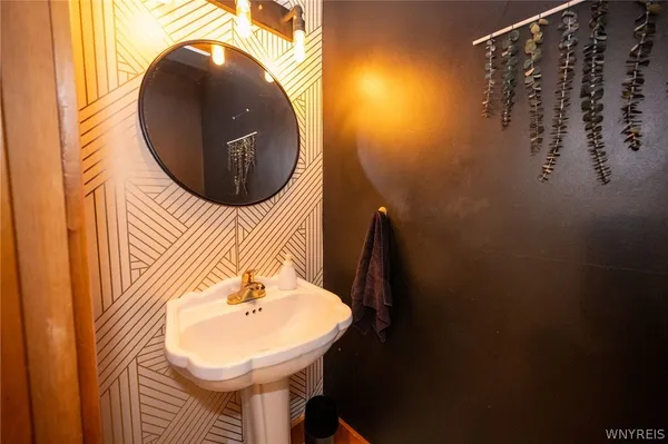 $465,000 | 9496 West Hill Road, Boston, NY 14025