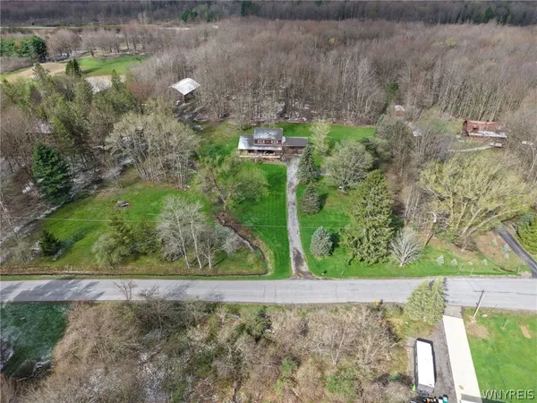 $465,000 | 9496 West Hill Road, Boston, NY 14025