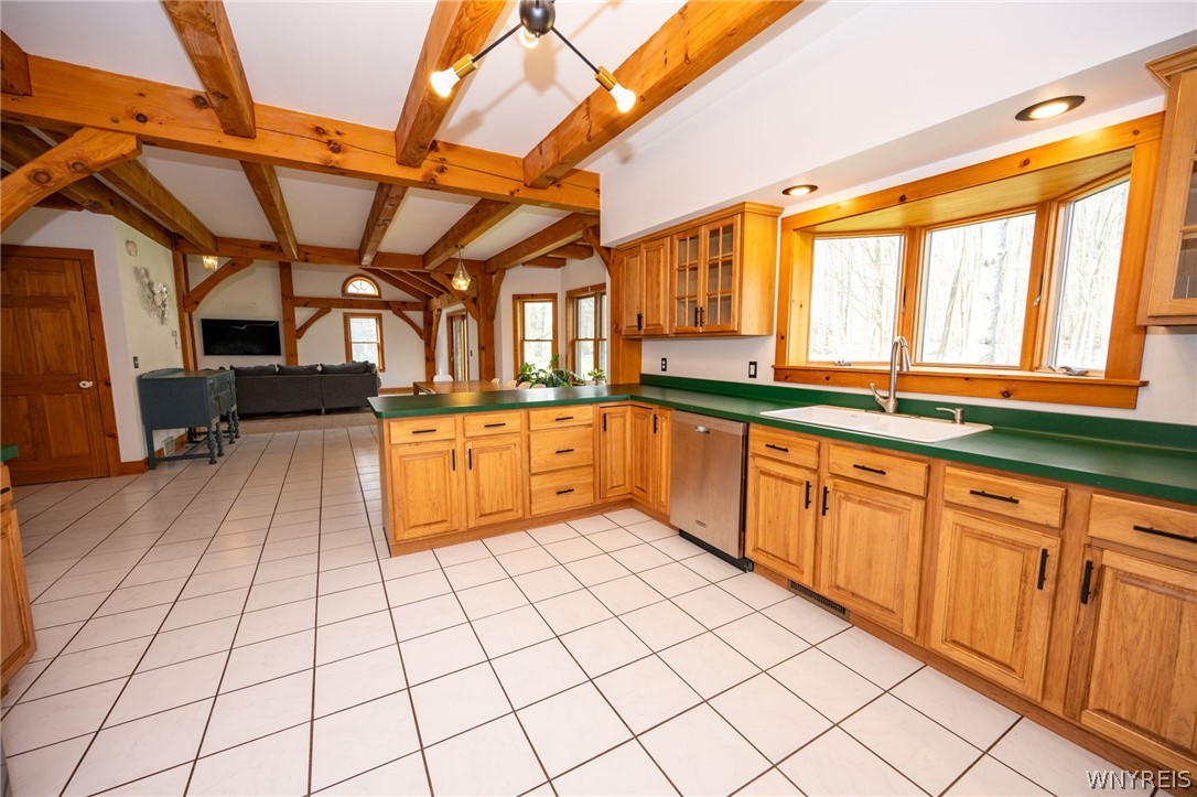 9496 West Hill Road Boston, NY 14025 - Photo 7 of 48 Kitchen