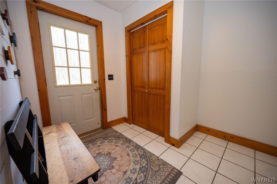 9496 West Hill Road Boston, NY 14025 - Photo 10 of 48 Mudroom from garage and backyard
