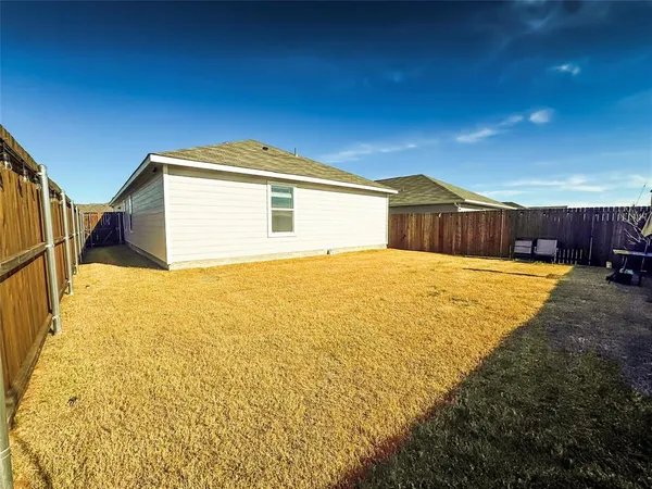 $1,950 | 1627 Cattle Drive Lane, Crandall, TX 75114