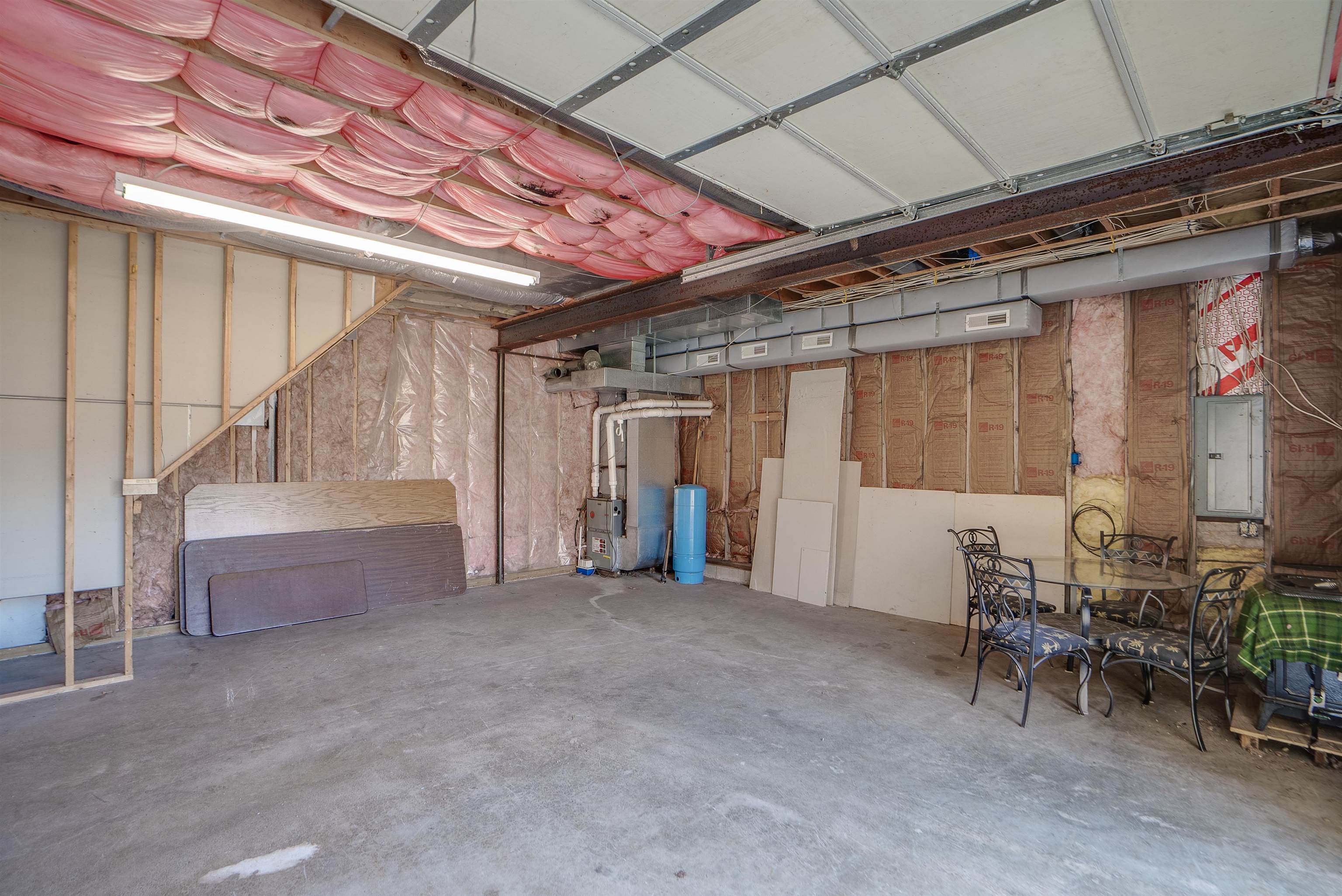 46 Castle Hill Road Pelham, NH 03076 - Photo 29 of 37