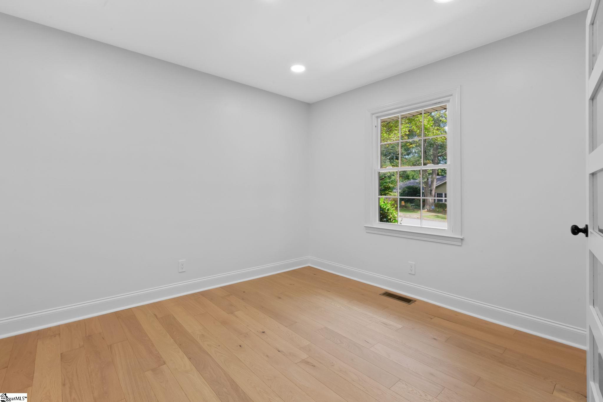 114 Old Hickory Point Greenville, SC 29607 - Photo 14 of 36