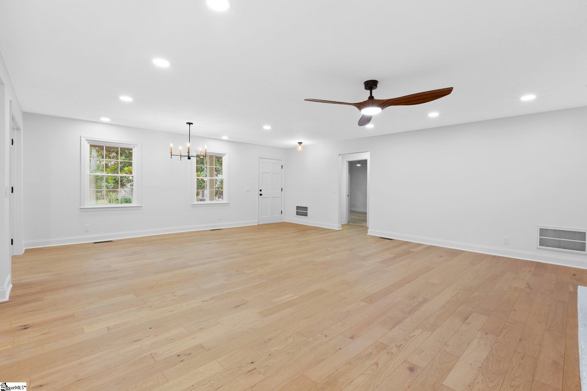 114 Old Hickory Point Greenville, SC 29607 - Photo 17 of 36