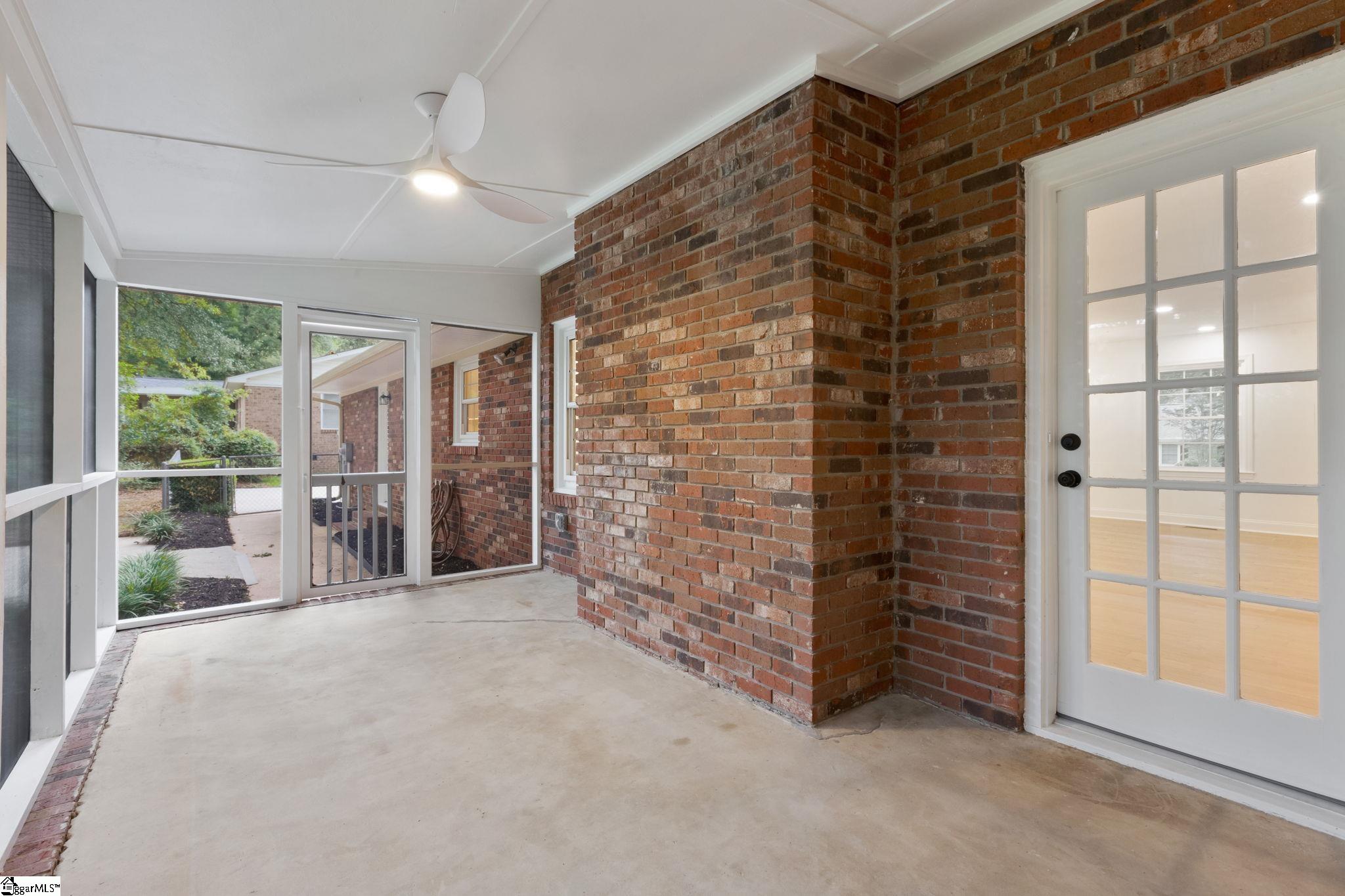 114 Old Hickory Point Greenville, SC 29607 - Photo 31 of 36