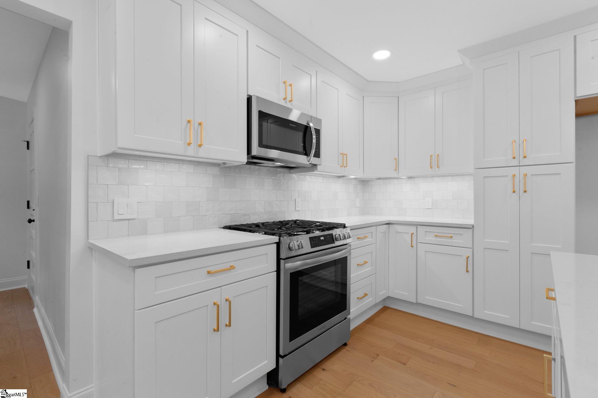 114 Old Hickory Point Greenville, SC 29607 - Photo 9 of 36