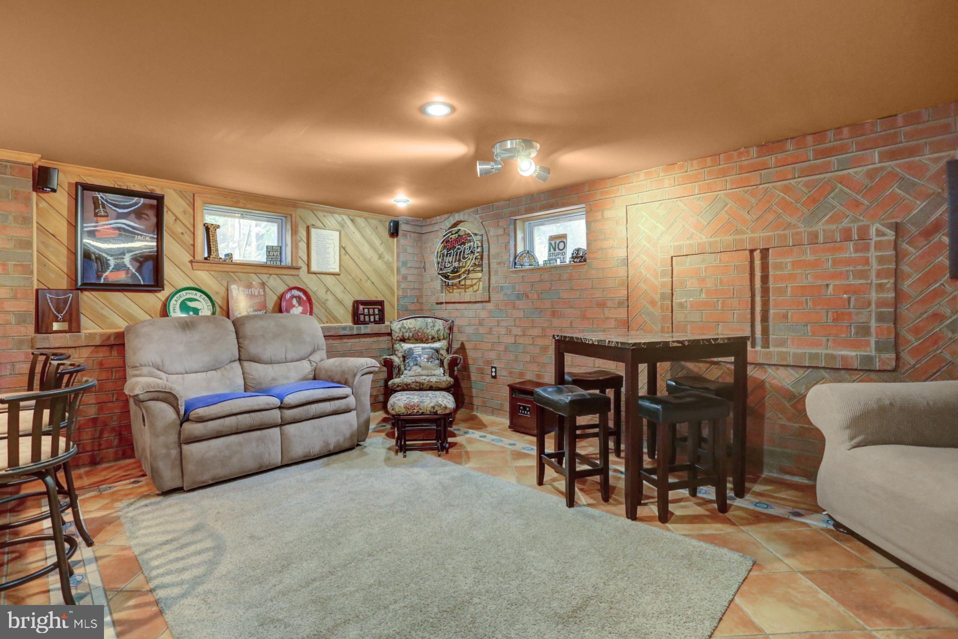 527 Harding Avenue Reading, PA 19607 - Photo 27 of 32