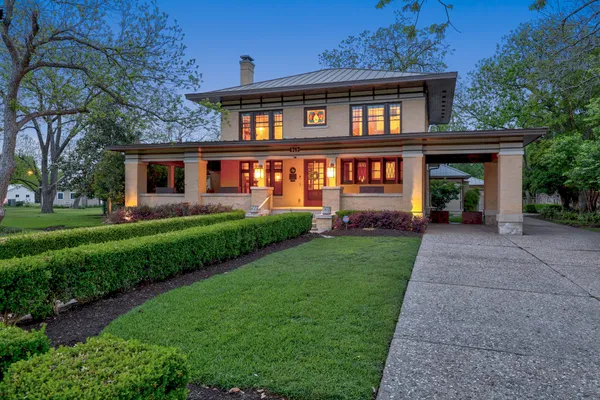 $1,975,000 | 1242 South Austin Avenue, Georgetown, TX 78626