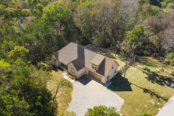 $689,000 | 2320 Bob Cheek Road, Lewisburg, TN 37091