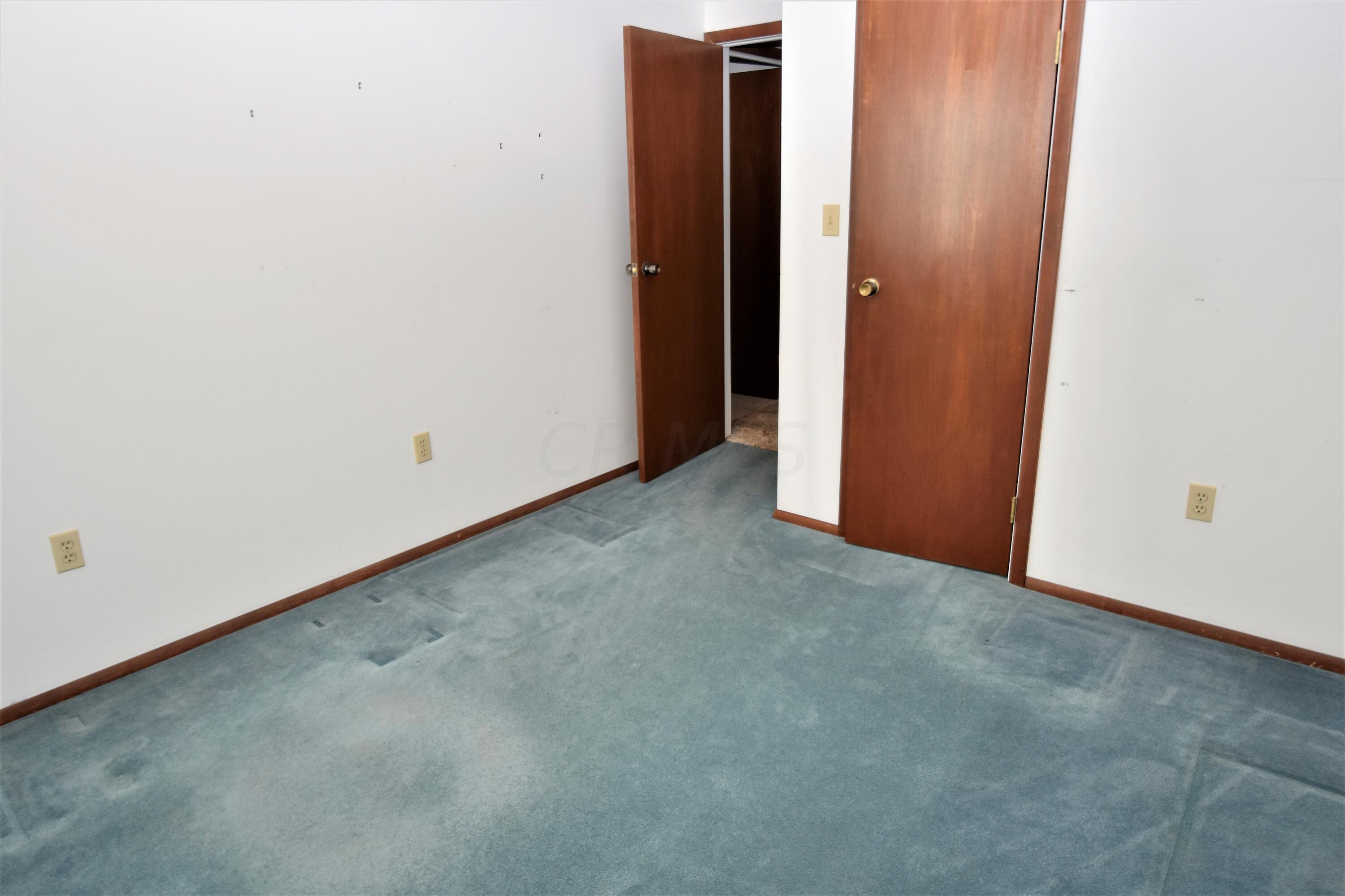808 Cheshire Road Sunbury, OH 43074 - Photo 23 of 29 Bedroom 3