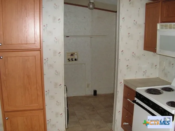 a view of utility room