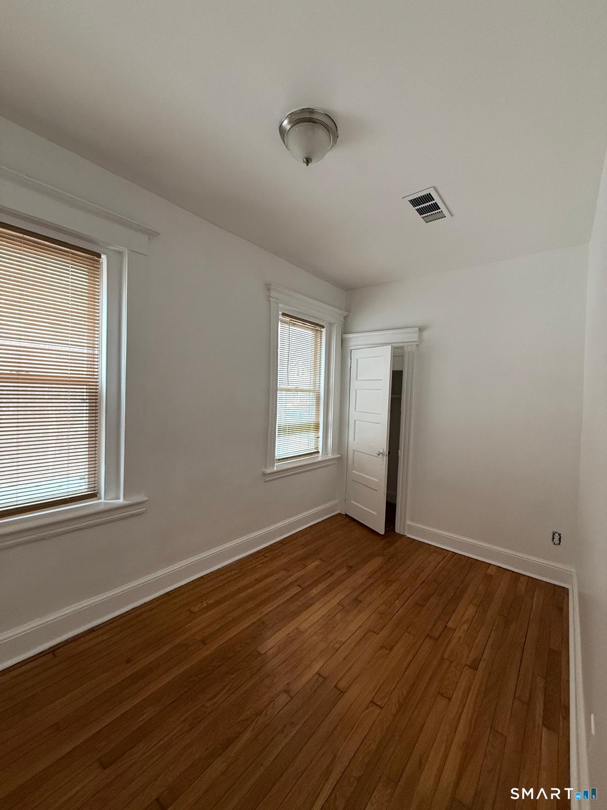 175 Read Street, Unit 1 Bridgeport, CT 06607 - Photo 5 of 10