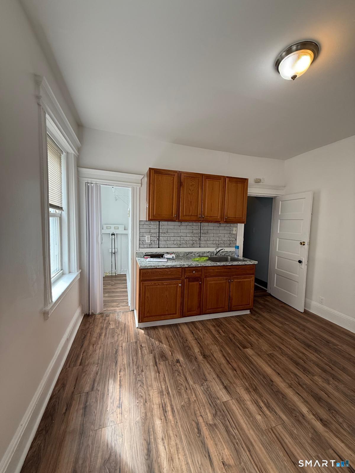 175 Read Street, Unit 1 Bridgeport, CT 06607 - Photo 9 of 10